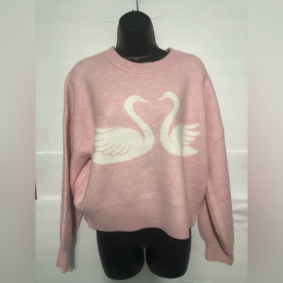 Jessica Simpson pink pullover sweater with white swans size large new - Picture 1 of 9